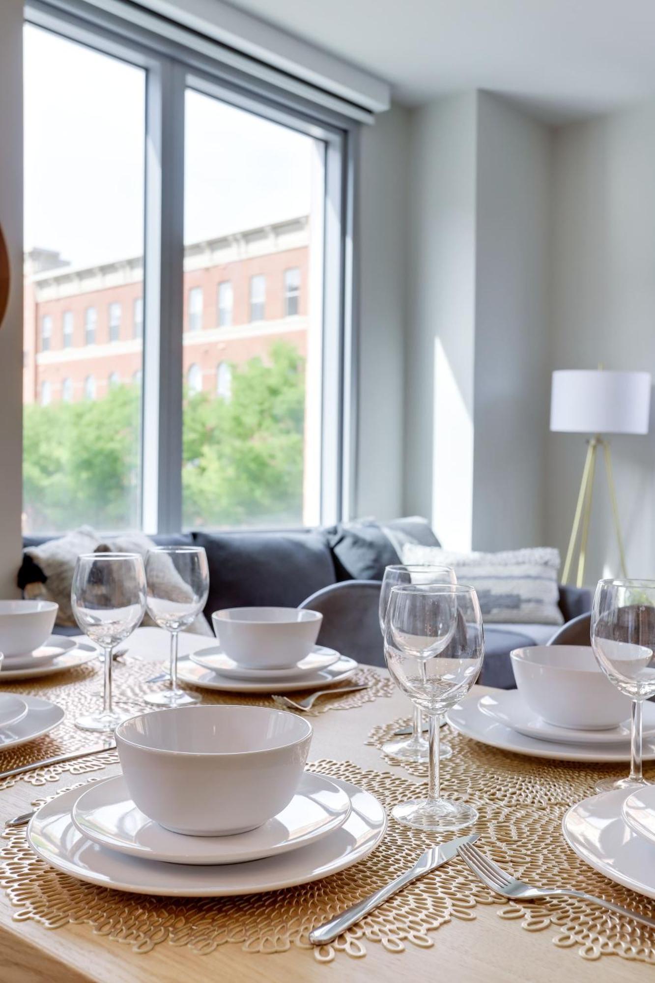 Stylish Condo At Clarendon With Rooftop Views Arlington Eksteriør bilde