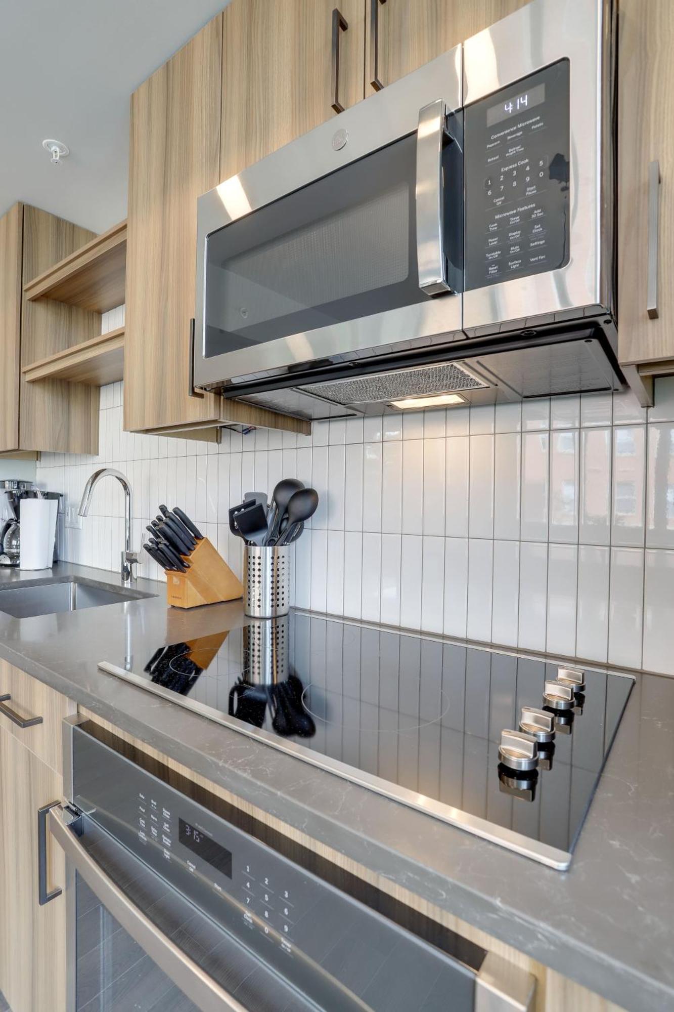 Stylish Condo At Clarendon With Rooftop Views Arlington Eksteriør bilde